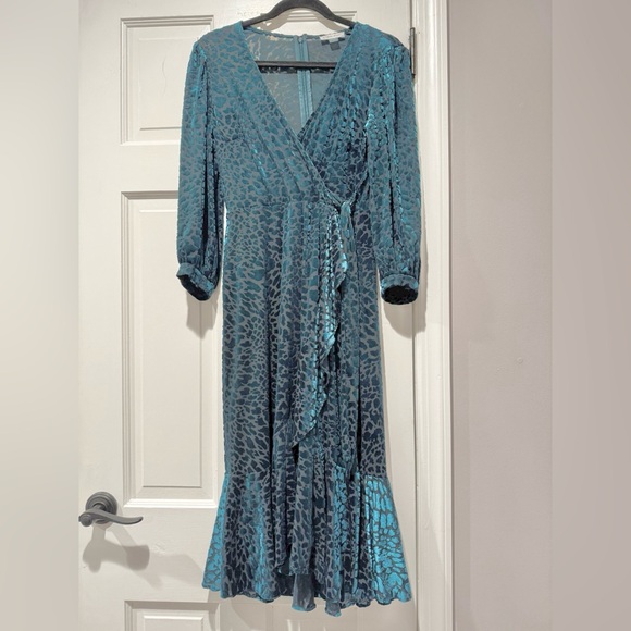 Calvin Klein Blue Long Sleeve Gown with V-Neck - Picture 5 of 9